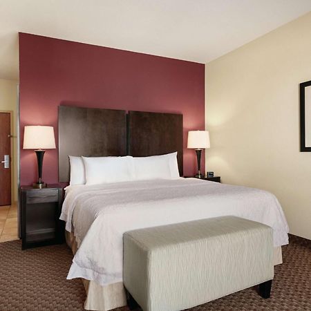 Hampton Inn & Suites Enid Bagian luar foto