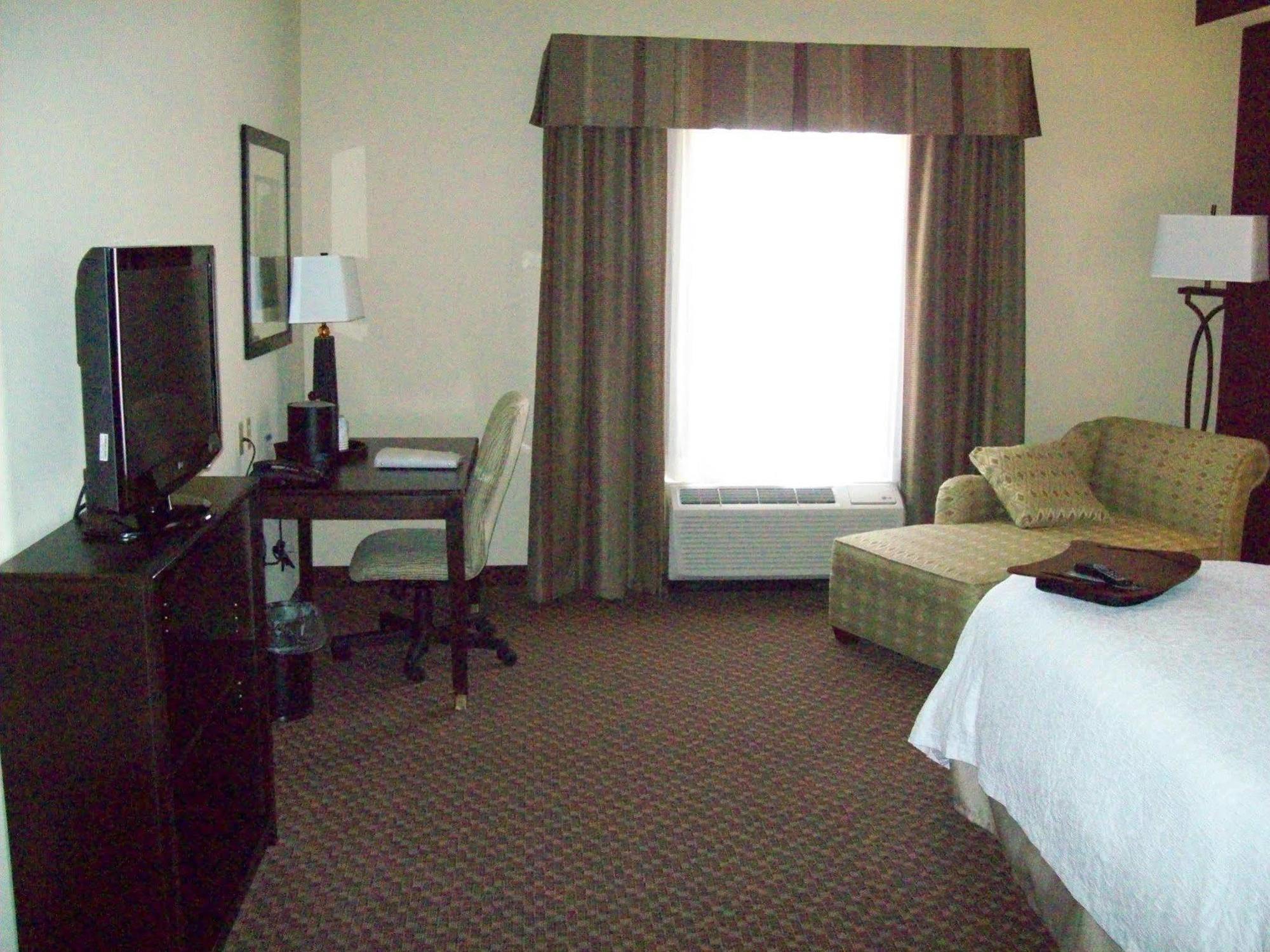 Hampton Inn & Suites Enid Ruang foto